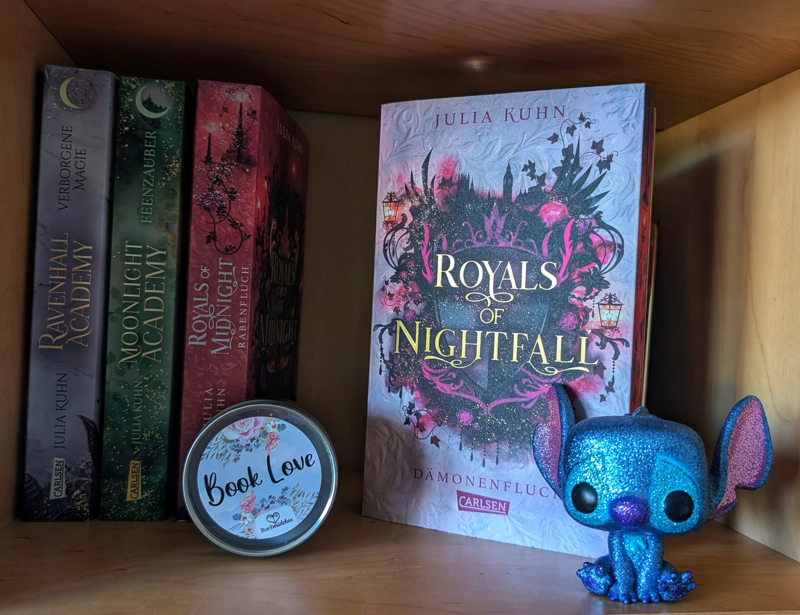 Rezension – Royals of Nightfall